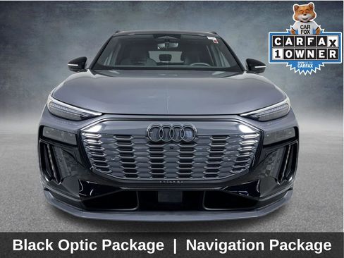 Used 2025 Audi SQ6 e-tron Prestige w/ Black Optic Package image 2