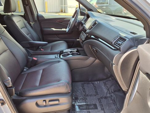 Used 2023 Honda Ridgeline Black Edition image 9