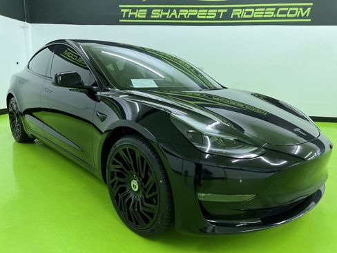 Used 2023 Tesla Model 3 Performance AWD/4WD image 2