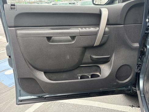 Used 2010 Chevrolet Silverado 1500 LT w/ Power Pack Plus image 16