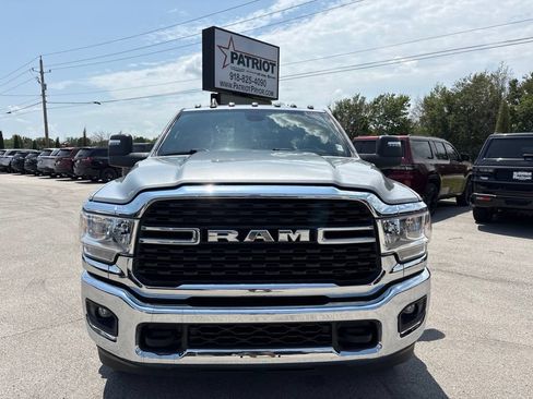 Used 2024 RAM 3500 Big Horn AWD/4WD image 46