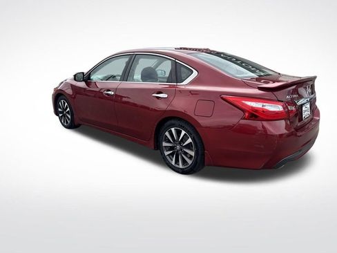 Used 2016 Nissan Altima 2.5 SL w/ 2.5 Technology w/LED Package image 3