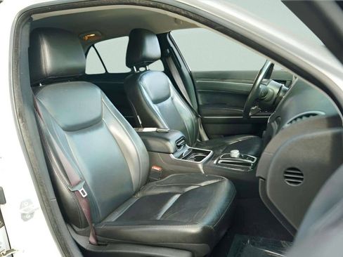 Used 2021 Chrysler 300 Touring L image 49