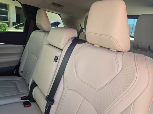 Used 2023 INFINITI QX60 Luxe FWD image 14