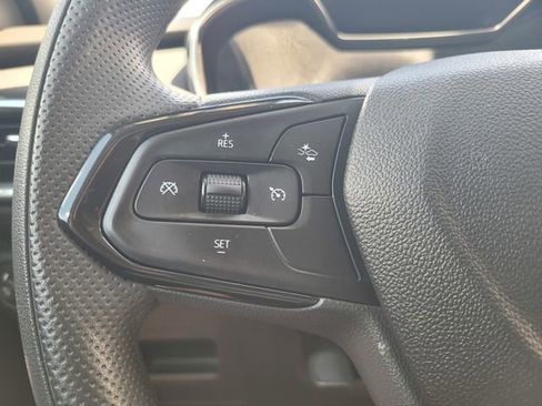 Used 2021 Chevrolet TrailBlazer LT w/ Convenience Package FWD image 27