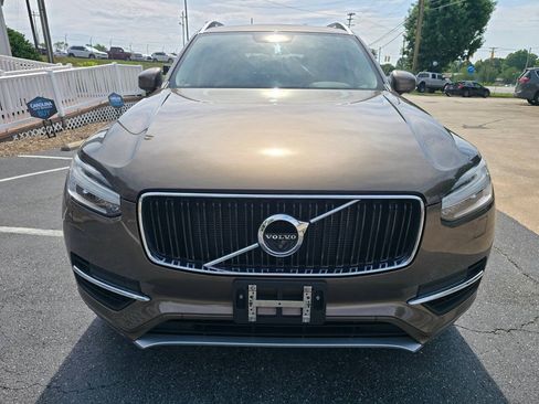 Used 2017 Volvo XC90 T6 Momentum w/ Vision Package AWD/4WD image 9