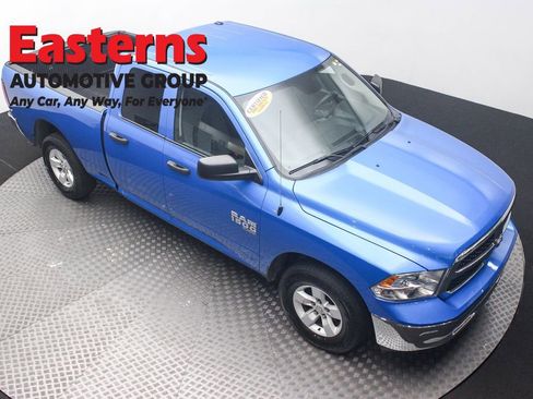 Used 2024 RAM 1500 Classic SLT image 3