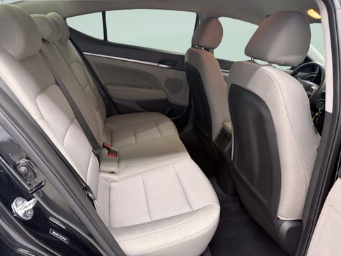 Used 2018 Hyundai Elantra SEL FWD image 22