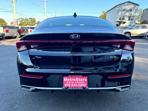 Used 2021 Kia K5 EX image 6