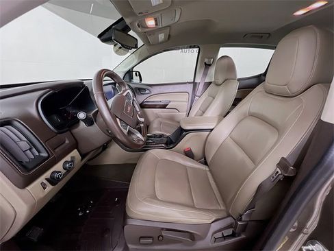 Used 2016 GMC Canyon SLT w/ Driver Alert Package image 10