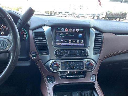 Used 2018 Chevrolet Suburban Premier AWD/4WD image 6