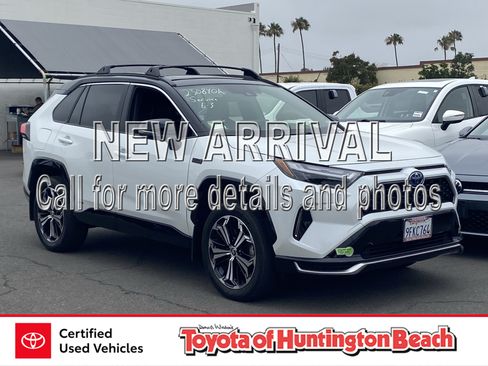 Used 2023 Toyota RAV4 XSE w/ Weather Package AWD/4WD image 1