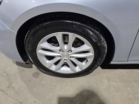 Used 2017 Chevrolet Malibu LT w/ Driver Confidence Package image 21