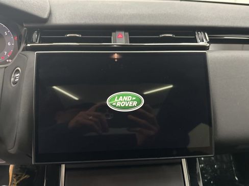 Used 2024 Land Rover Range Rover Velar Dynamic SE image 12