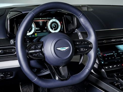 New 2025 Aston Martin Vanquish image 26