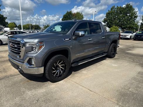 Used 2019 GMC Sierra 1500 SLT RWD image 2