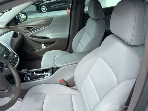 Certified 2024 Chevrolet Malibu LS FWD image 5