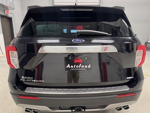 Used 2020 Ford Explorer Platinum w/ Premium Technology Package image 6