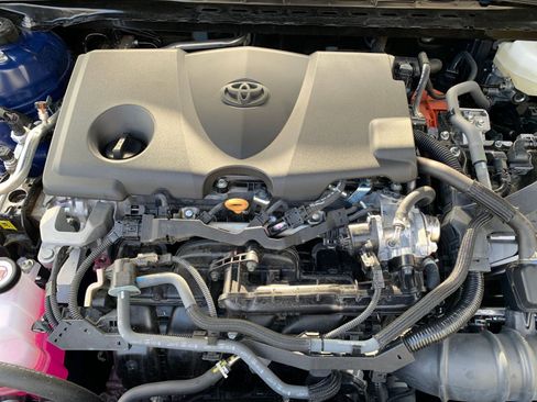 Used 2025 Toyota Camry LE image 31