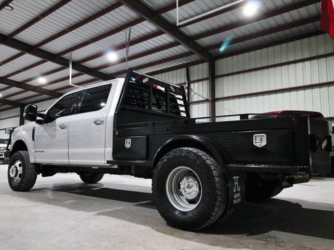 Used 2017 Ford F350 Lariat w/ Chrome Package AWD/4WD image 8