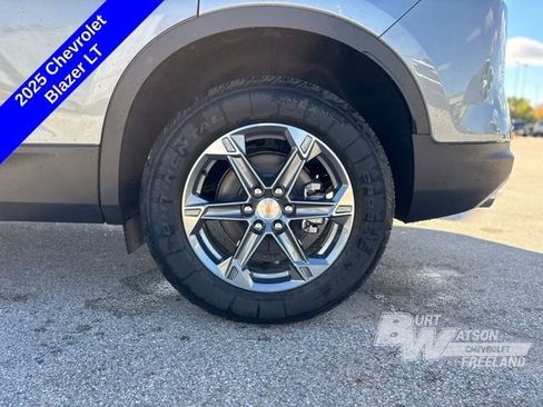 New 2025 Chevrolet Blazer LT w/ Convenience Package image 27