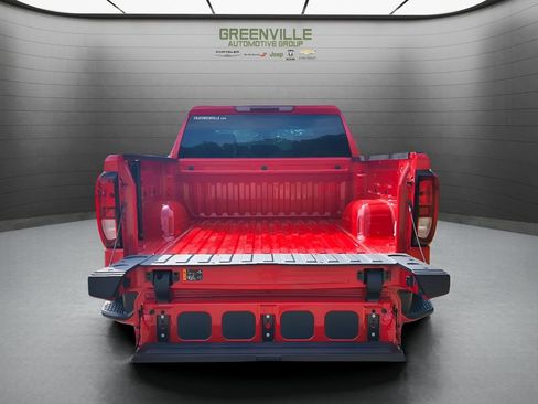 Used 2024 GMC Sierra 1500 Elevation w/ LPO, Elevation Black Package AWD/4WD image 8