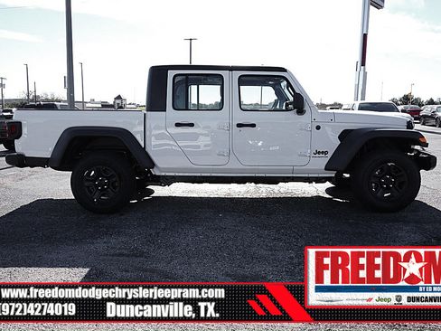 New 2026 Jeep Gladiator Sport AWD/4WD image 6