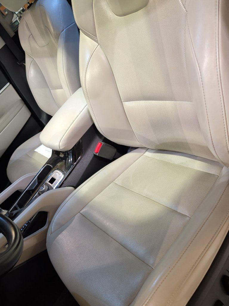 Used 2020 Kia Telluride S w/ S 8 Passenger Seating Package FWD image 5