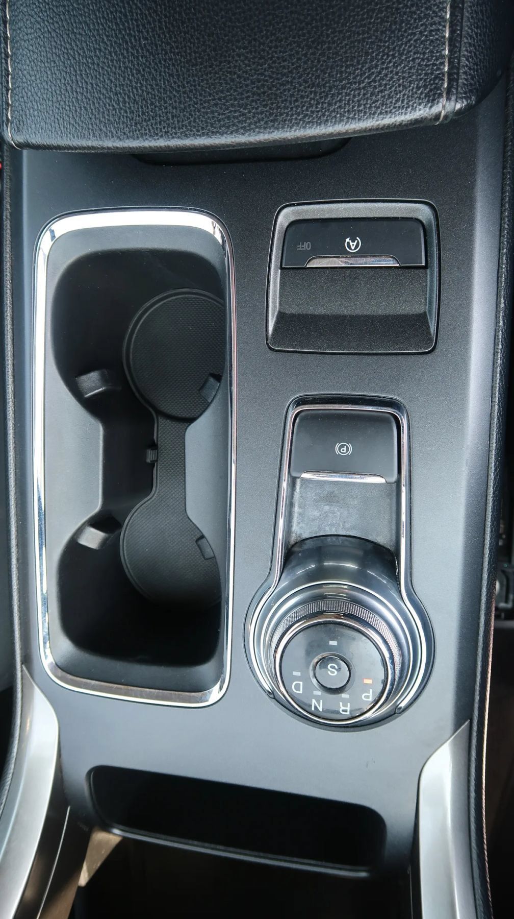 Used 2019 Ford Fusion SE FWD image 31