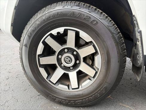 Certified 2024 Toyota 4Runner TRD Off-Road Premium AWD/4WD image 26