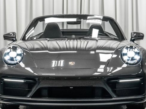 Used 2023 Porsche 911 Cabriolet image 4