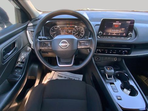 Used 2025 Nissan Rogue S FWD image 6