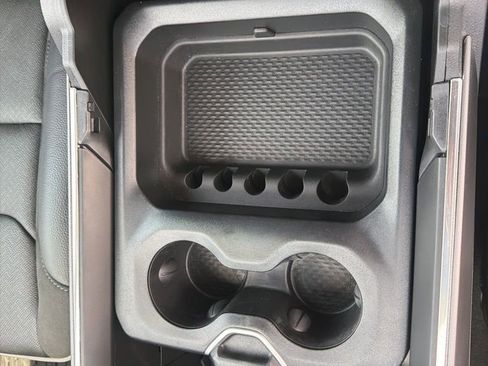 Used 2023 RAM 1500 Laramie AWD/4WD image 14