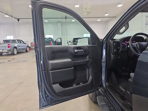 Used 2019 Chevrolet Silverado 1500 Custom Trail Boss w/ Custom Convenience Package AWD/4WD image 22