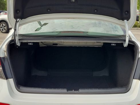 Used 2024 Honda Civic EX image 9
