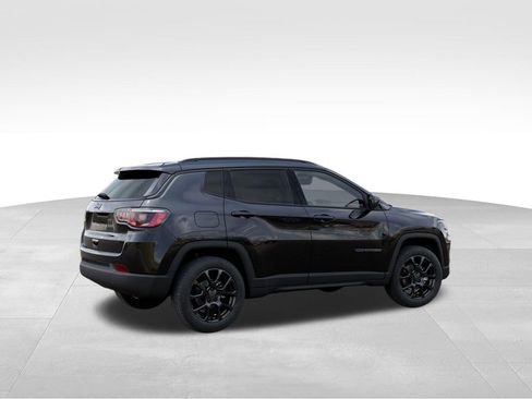 New 2026 Jeep Compass Latitude image 5