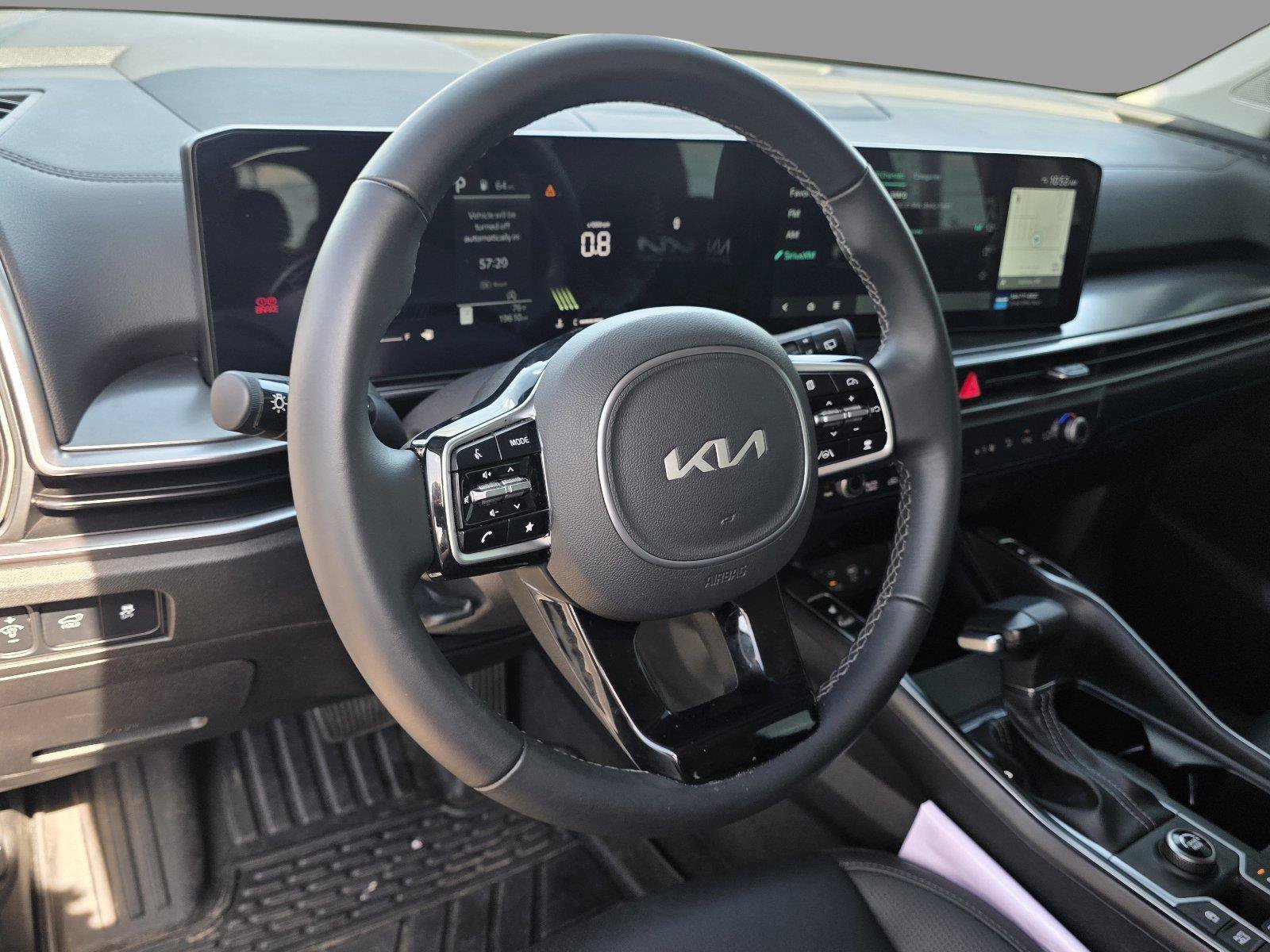 Used 2025 Kia Sorento EX w/ Panoramic Sunroof Package FWD image 10