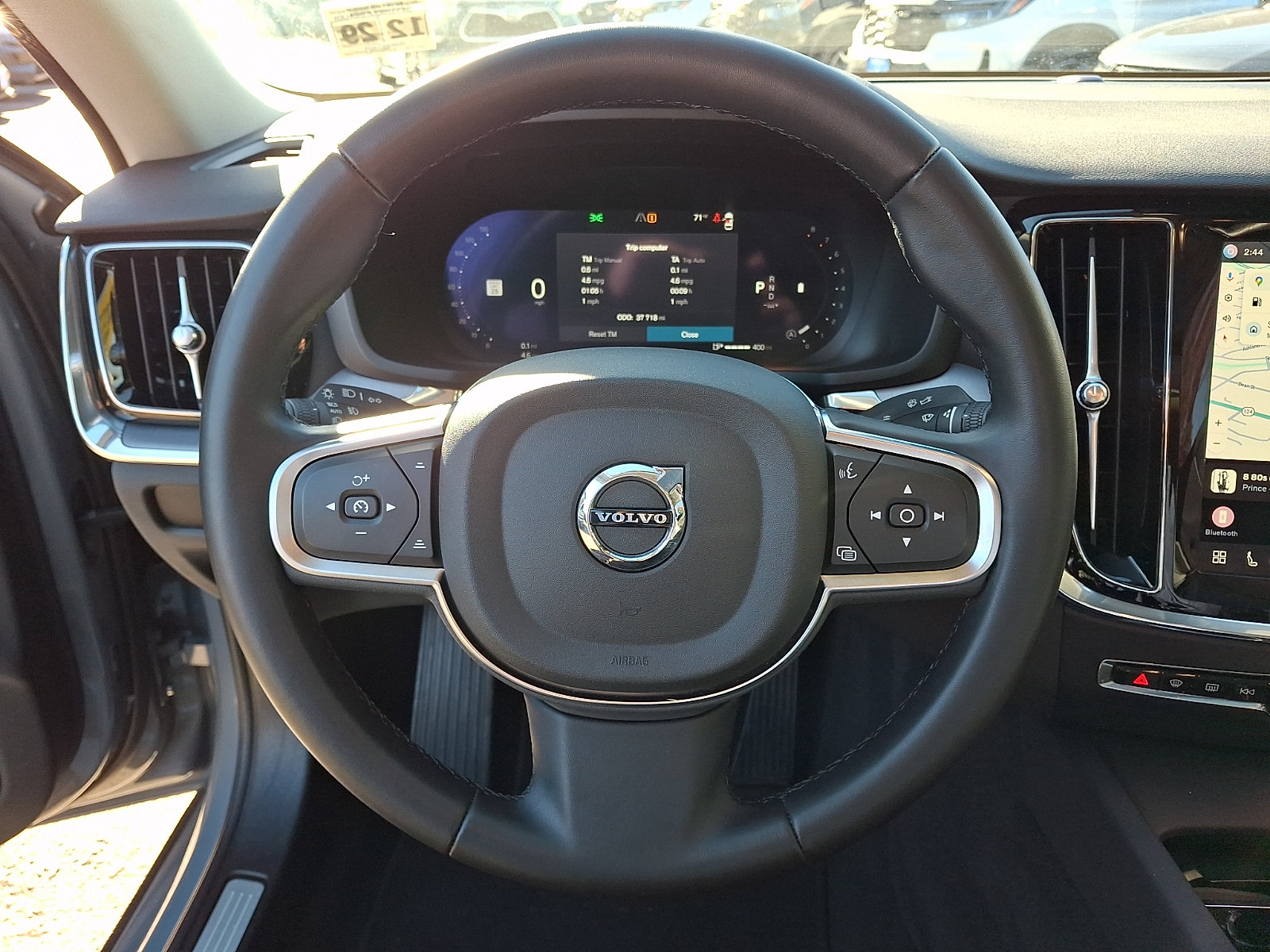 Used 2024 Volvo S60 B5 Core FWD image 18