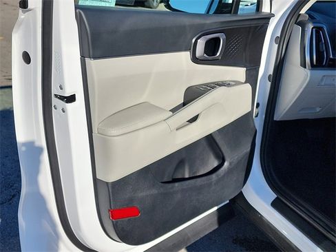 New 2026 Kia Sorento S image 11