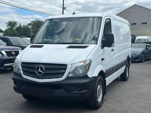 Used 2016 Mercedes-Benz Sprinter 2500 image 3