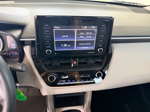 Used 2022 Toyota Corolla Cross L FWD image 22