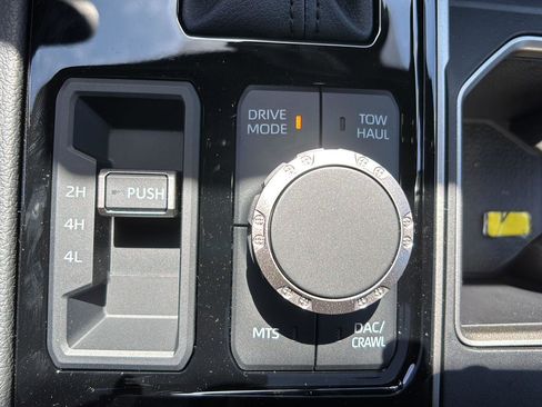New 2026 Toyota Tundra Limited AWD/4WD image 27