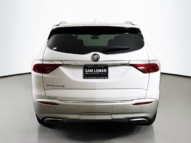 Used 2023 Buick Enclave Essence FWD image 6