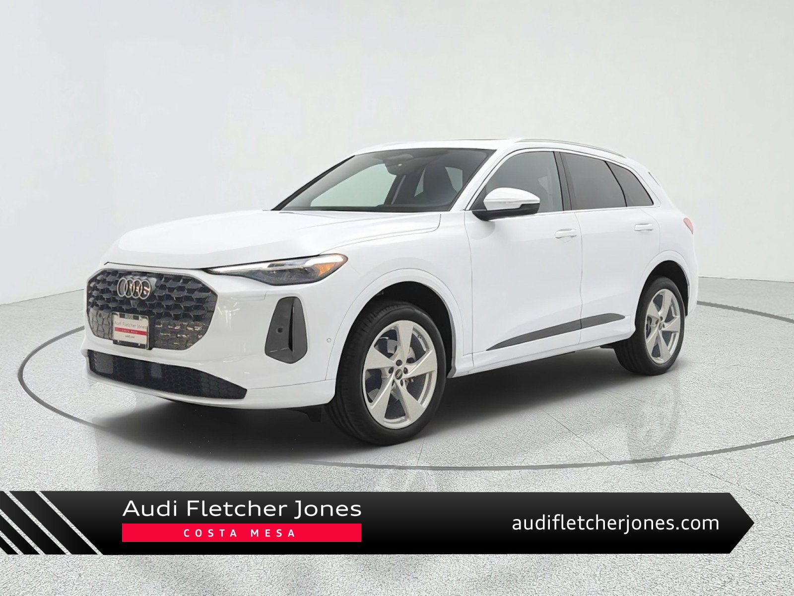 Used 2025 Audi Q5 Premium Plus AWD/4WD image 1