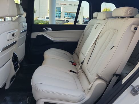 New 2027 BMW X7 xDrive40i w/ M Sport Package AWD/4WD image 27