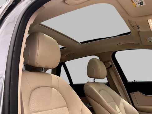 Used 2020 Mercedes-Benz GLC 300 image 14