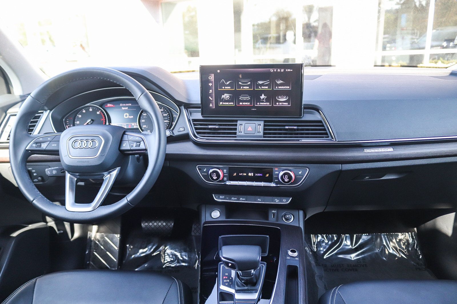 Used 2023 Audi Q5 2.0T Premium w/ Convenience Package AWD/4WD image 13