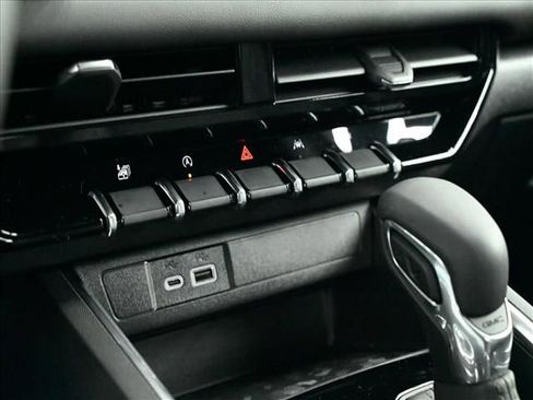 New 2026 GMC Canyon Elevation w/ Convenience Package image 22