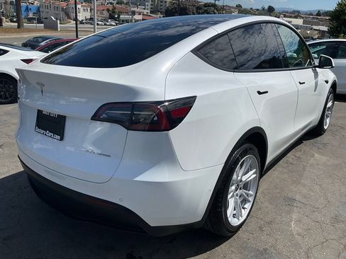 Used 2021 Tesla Model Y Long Range image 84