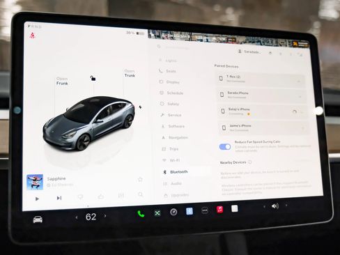 Used 2023 Tesla Model 3 Standard Range image 34